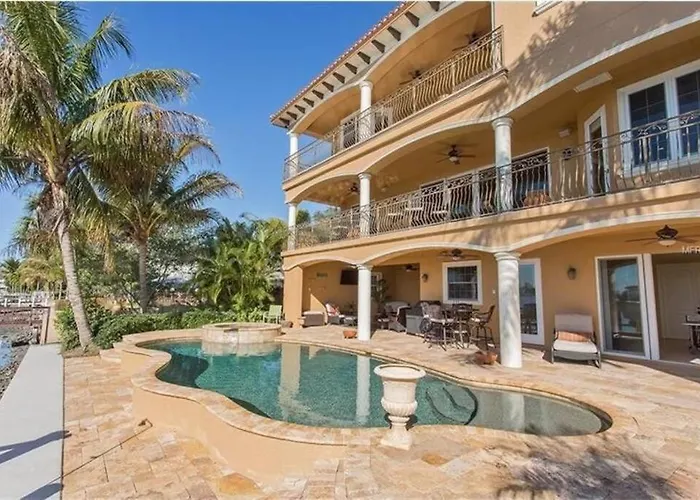 Large Mediterranean Oasis - Water Views & Pool Clearwater Beach